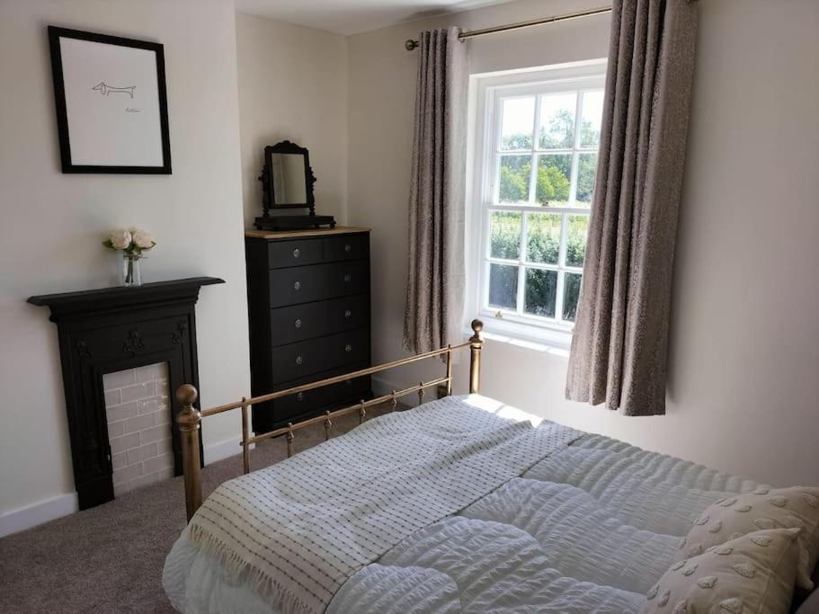 Cosy Cottage With Vineyard View Near Goodwood Chichester Eksteriør bilde
